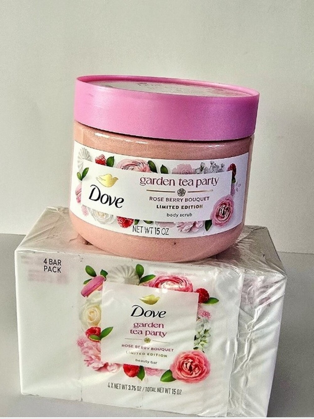Dove Garden Tea Party Rose Berry Bouquet Pink Body Scrub